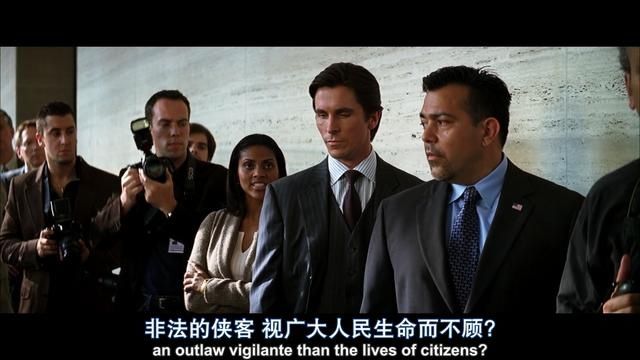 『蝙蝠侠』打败蝙蝠侠的小丑输了？不尬吹，独家新解《黑暗骑士》史诗三部曲