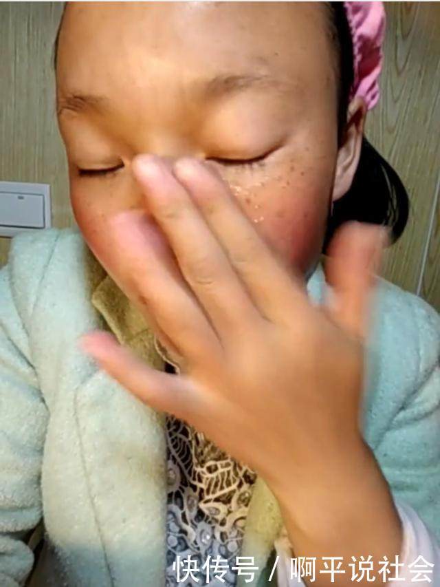 女子年老色衰老被丈夫嫌弃，为了取悦老公化妆，丑女成女神