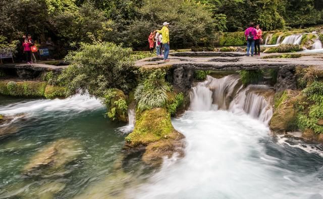 贵州有个世界自然遗产，风景不比九寨沟差，瀑布比黄果树还多