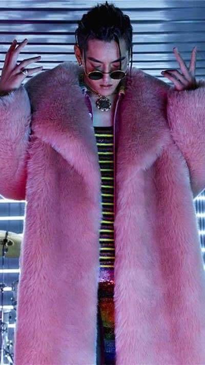 搞笑:这些男星比女星还适合粉色,吴亦凡简直太惊艳!