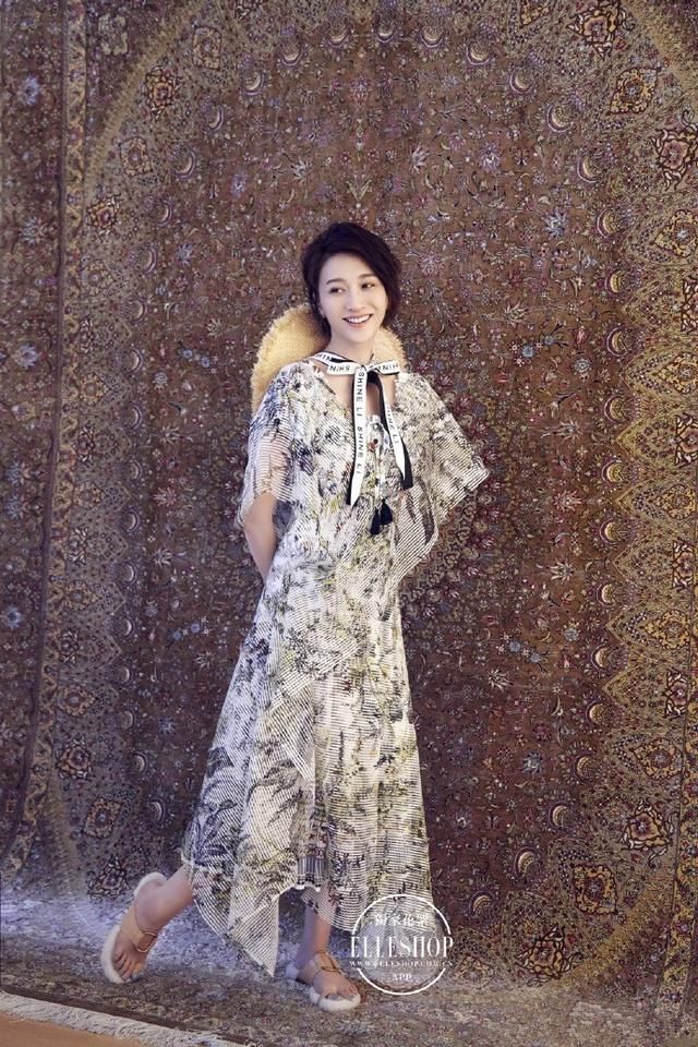 李小冉自黑是“过气中年女演员”？网友喊话：你不照镜子吗！