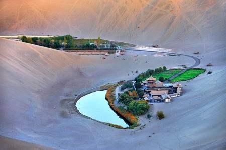 中国必去的九大漂亮小镇，我只去过那个最美的地方，你去过几个？