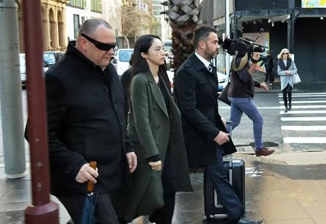 高云翔成龙文章向你证明，家有女神不如偷吃有趣，网友：贵圈真乱