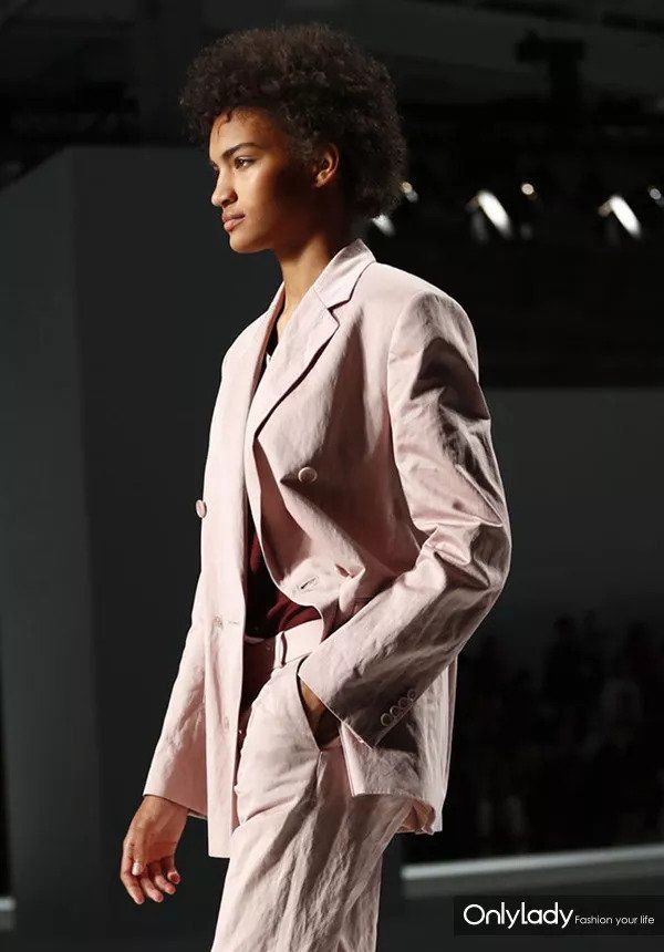 这才是高级职场装的正确打开方式啊!