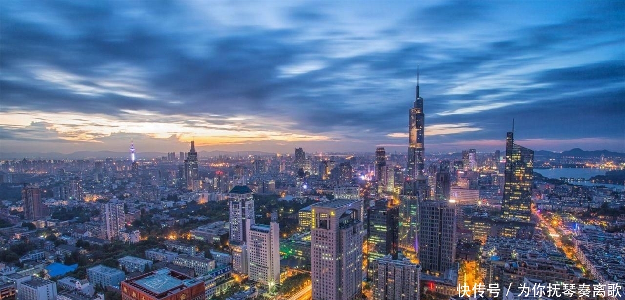  【我国】我国最受毕业生喜爱的三个城市，成都只能排第二，第一
