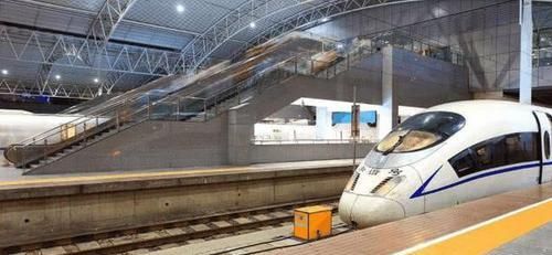 ?湖南又将诞生一条新高铁，投资将近300亿，带动周边的旅游发展