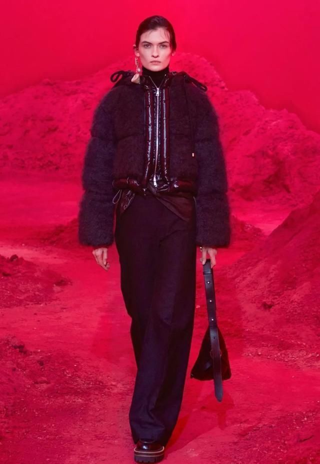 设计师@2020秋冬 Genius 系列：多个天才设计师的合作系列，MONCLER