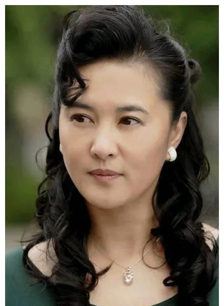  『好戏』身为演员首先要做好人，再要演好戏，关于王菁华你知道多少呢？