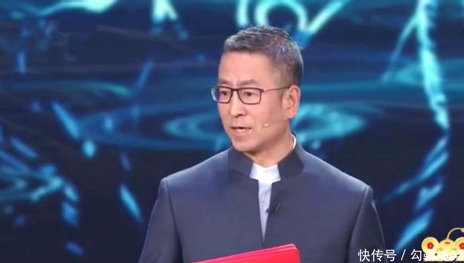 春晚白岩松朗读什么时间