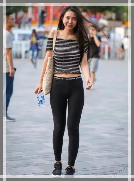 气质小姐姐明媚的微笑倾国倾城