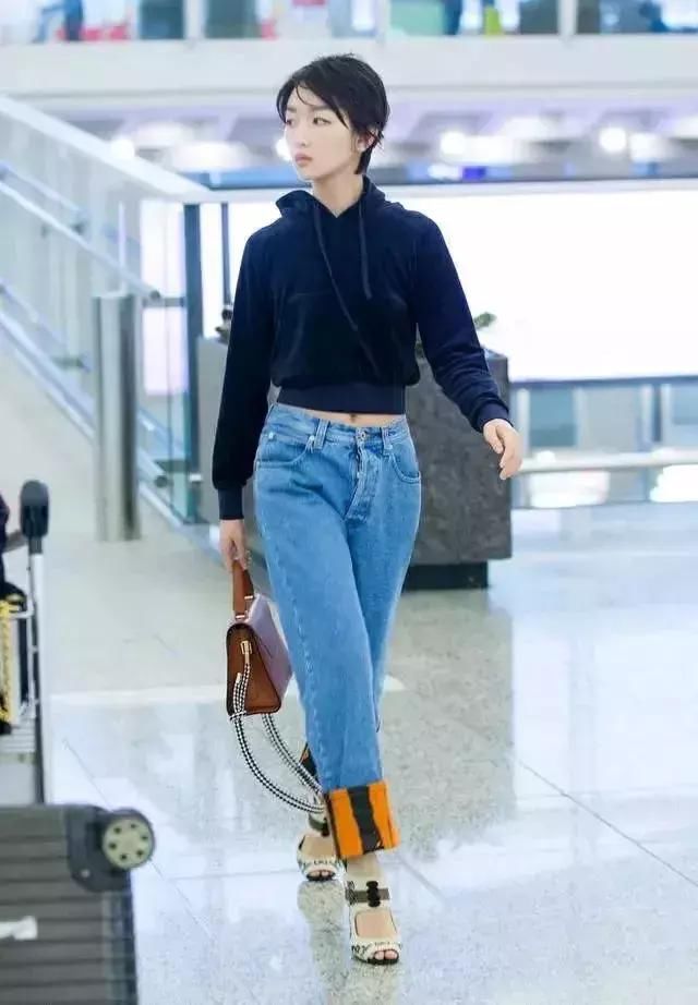 不卷裤脚才是真时髦！2018年最in的裤子长这样！