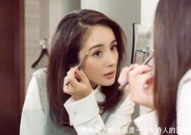  「西装」上班族的通勤搭配，从妆容到服装，优雅知性范你绝对想要！