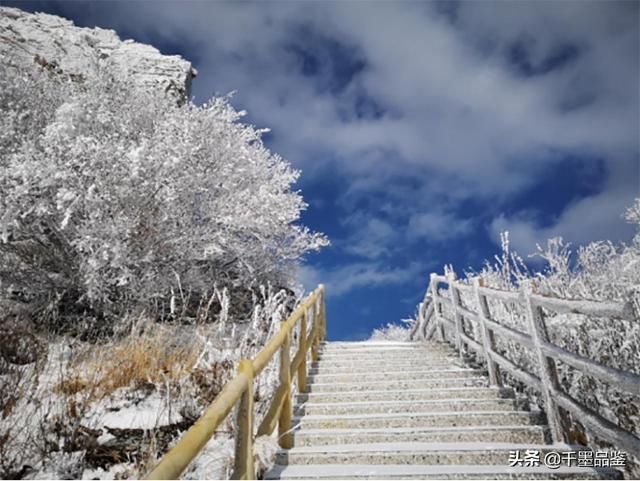 河北白石山现极致雪景 美成“童话王国”