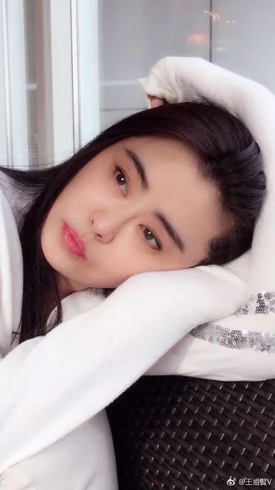 美颜｜王祖贤近照曝光依旧美得惊人！对不起我没看出她51岁了