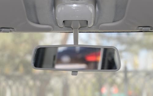  原创文章@车内的中央后视镜，其具体的作用是什么，老司机告诉你