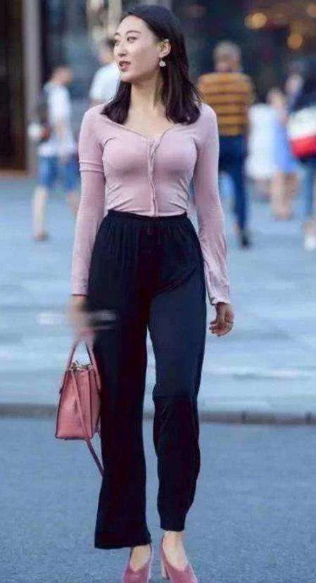 街拍: 我跟妈妈说想娶图3做老婆, 妈妈却跟我说图5更好!