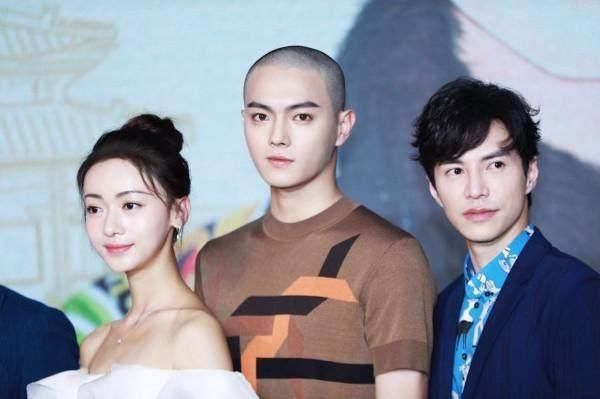 吴亦凡被足球运动员diss，娱乐圈就是人红是非多