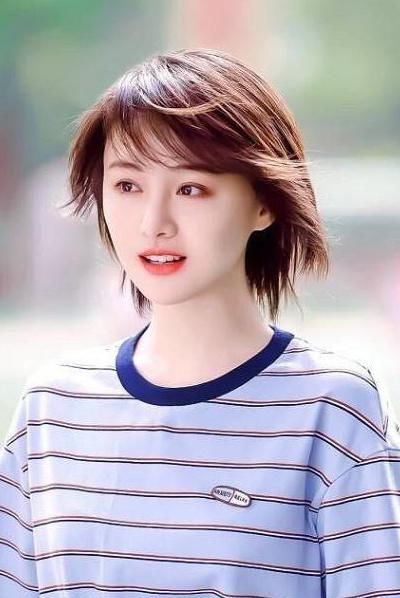 高圆圆短发,郑爽短发,佟丽娅短发,短发合集,谁能撩动你的心?