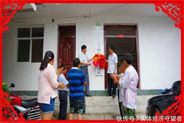  #奶牛#现在的农村，有哪些能一年挣20万的赚钱途径？推荐几个供参考