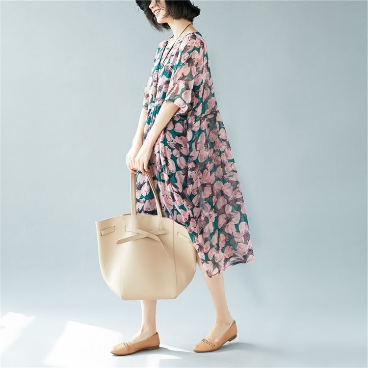 胖仙女建议穿这种大码文艺女装,简约却不失单调,视觉真显瘦