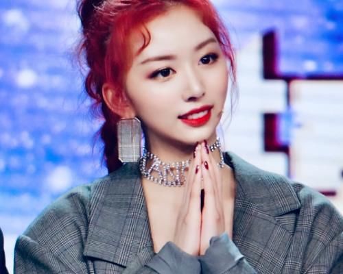 「额头」为啥孔雪儿出镜时总是留刘海？看她露出额头的样子，我好像懂了啥