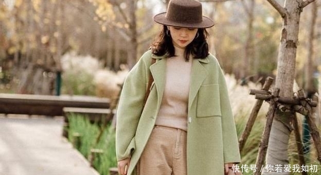 『复古气息』绿色衣服到底应该怎么穿呢?看看这些搭配,又时尚又清新
