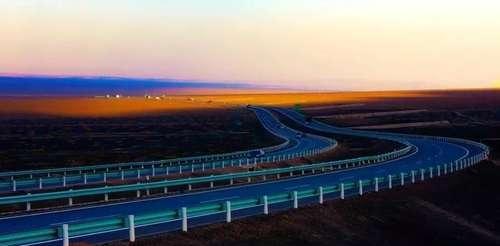 新疆捡石头最美季节又到了，教你在16个不同的地方捡石头！