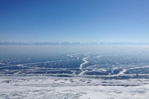 世界第一深湖，贝加尔湖深1637米，这么深了，为何每年还在加深？