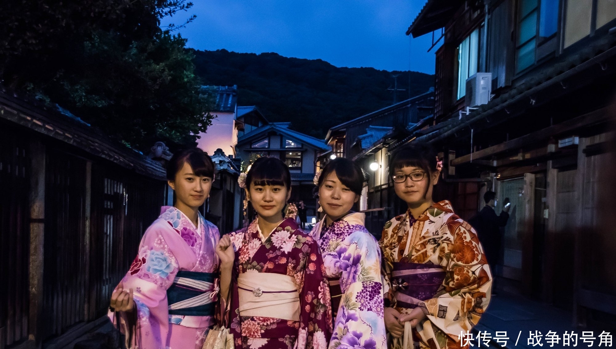 中国女游客为何热衷去日本租和服穿?除拍照好看,还有哪些原因?