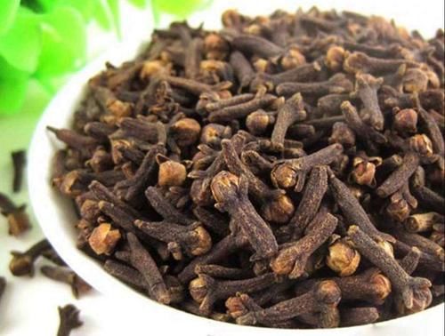  秘密■与公丁香类似的香料，泡制成诱鱼药酒，效果真好？一窥其中的秘密