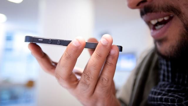 语音助手又不靠谱！Siri脑子瓦特啦：造谣“漫威之父”已去世