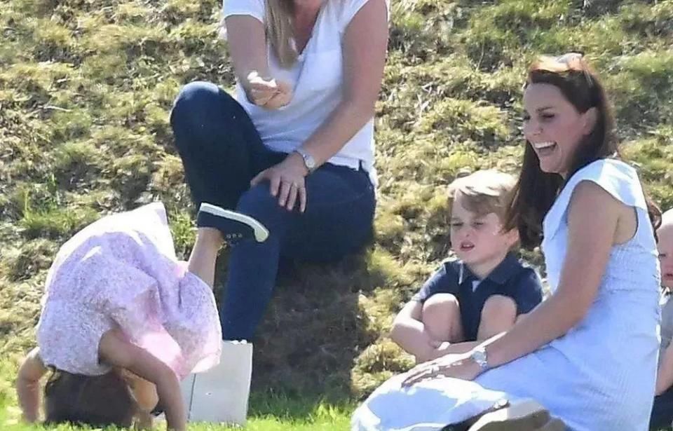 穿400块连衣裙却戴百万珠宝!凯特王妃成为新晋带货女神!