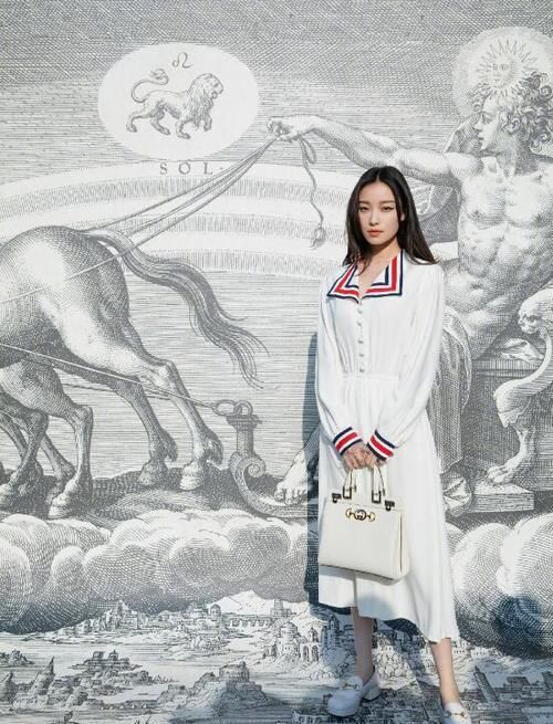  『天生』天生就是“衣架子”的女人，都有这6个特征，随便怎么穿都很美！