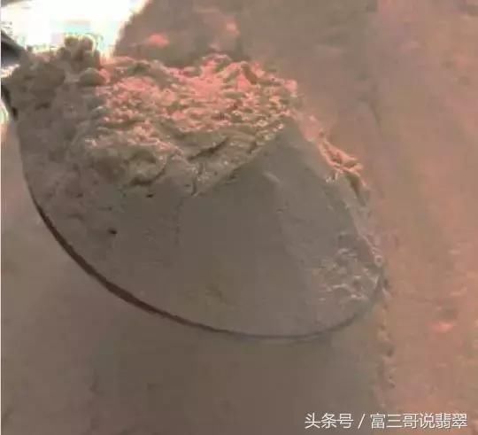 长期戴翡翠会导致不孕？你还要被这些谣言骗多久！