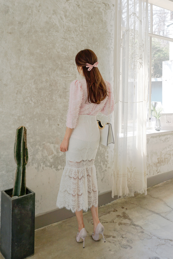 女神孙允珠，早樱粉蜜初雪绒呢毛球公主衫