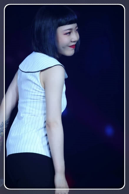 吴莫愁终于肯换刘海了！但这次剪得太短了点，网友：比以前好看了