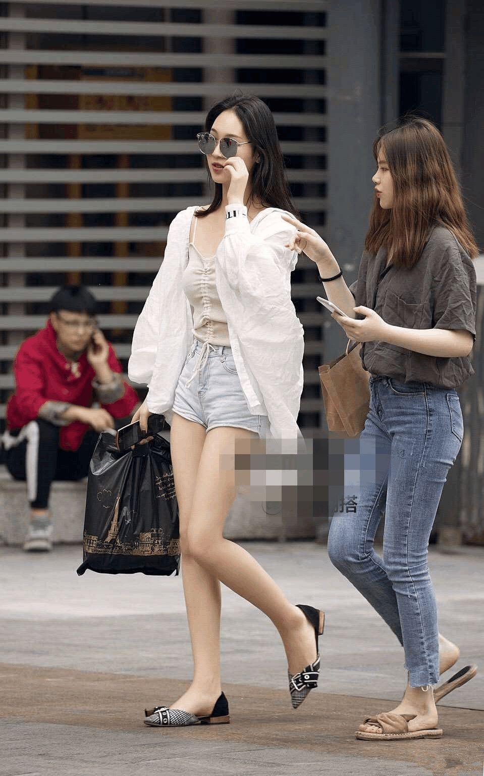 重庆街拍: 图一时尚靓丽, 但我最喜欢图七