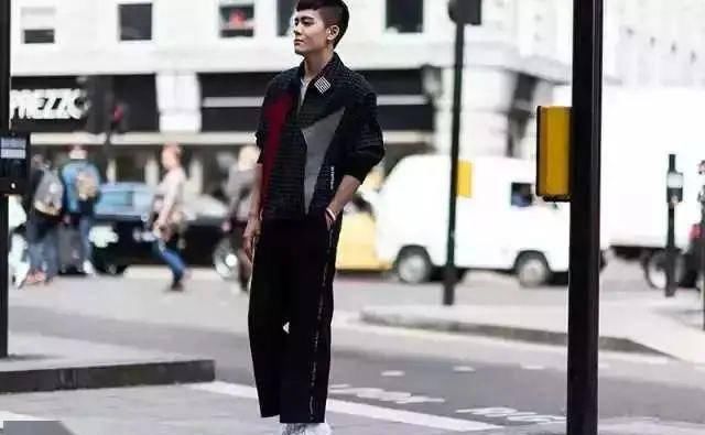  「不合身」20岁+男人春天穿搭指南：远离不合身、鲜艳、款式老旧