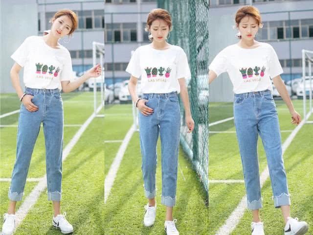 还在穿紧身裤?今年流行的牛仔裤是翻边牛仔裤!