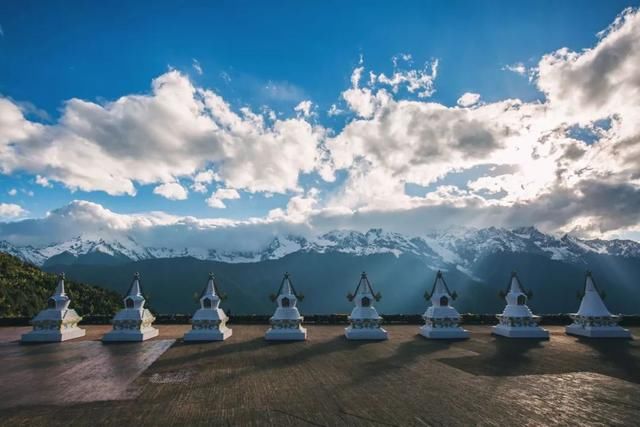 探秘“最美环线”,三步两步便是天堂丨人间指南