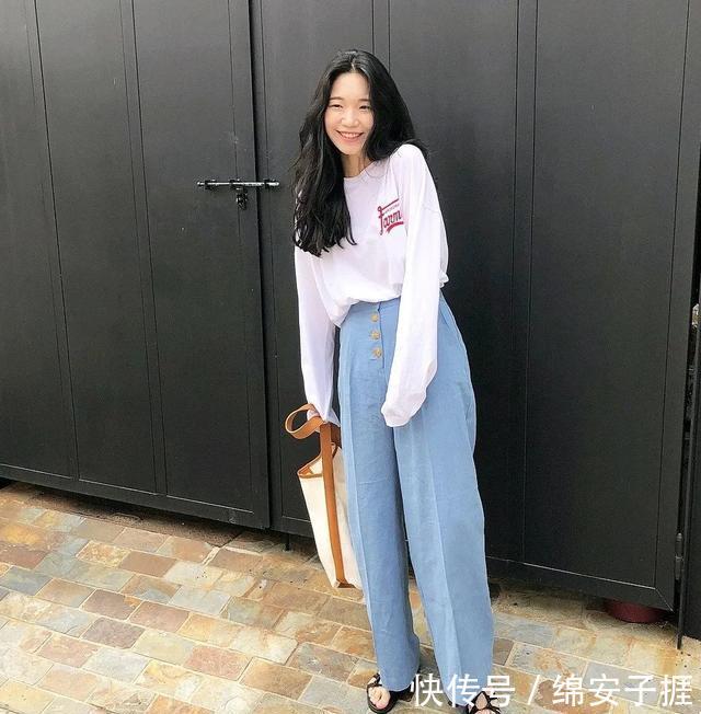  『针织上衣』比阔腿裤更百搭！今年流行「云朵裤」，舒适又显瘦