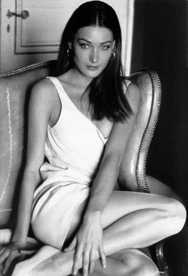  【女人】超模Carla Bruni 法国女人中的一个传奇