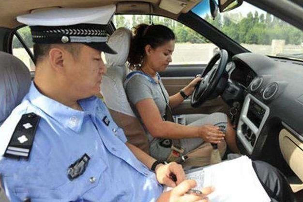 科目三考试挂科5次，学员要接受沉痛的代价，到时候流泪都很正常