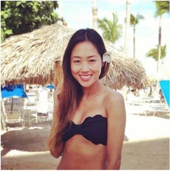 性感的泳衣才是这个夏天的标配