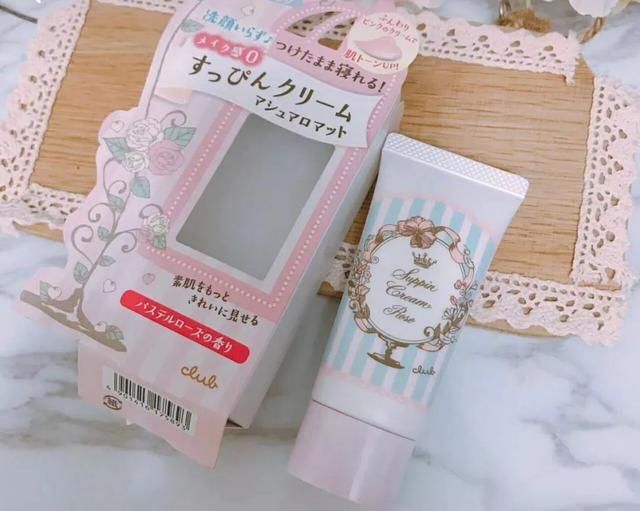 “恋爱两年,男友没见过素颜”的女生,有什么不为人知的秘密?