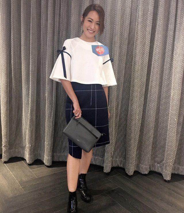 她被称TVB最丑女演员, 如今颜值逆袭代言收6位数, 美得不像话