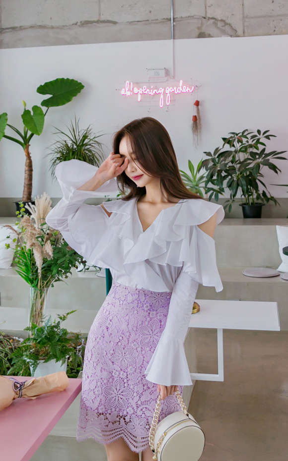 女神孙允珠，紫杉卷簇拉美绣纹交错雪纺裙