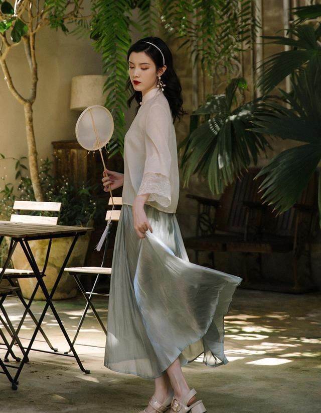  减龄■吸晴，青春减龄的通勤连衣裙，小仙女们随便挑哦