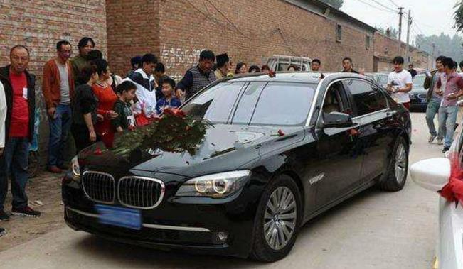  耳光|农村“怪象”，有车和没车的差距到底多大车主被现实抽了耳