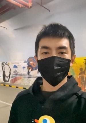 林更新否认新恋情